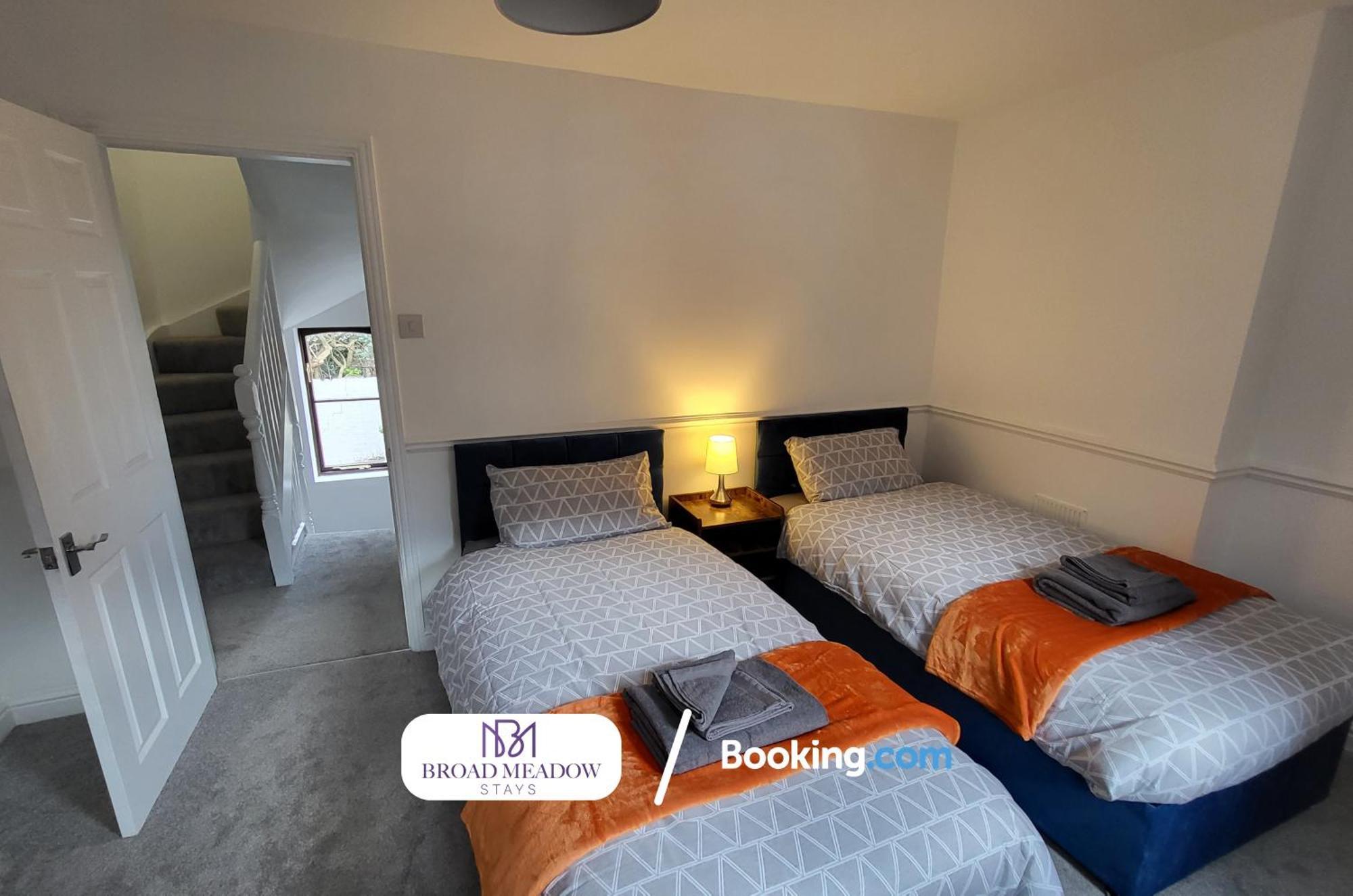 Last-Minute Offers L 3-Bed House By Broad Meadow Stays L Short Lets L Family, Business, Students L Lincoln L Parking Exterior foto